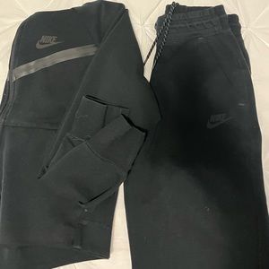 Nike tech fleece sweatset